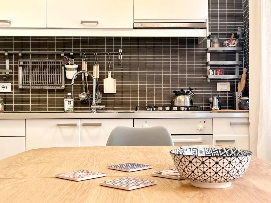 Apartamento Homy Host - Bilocale A Testaccio Nel Cuore Di Roma